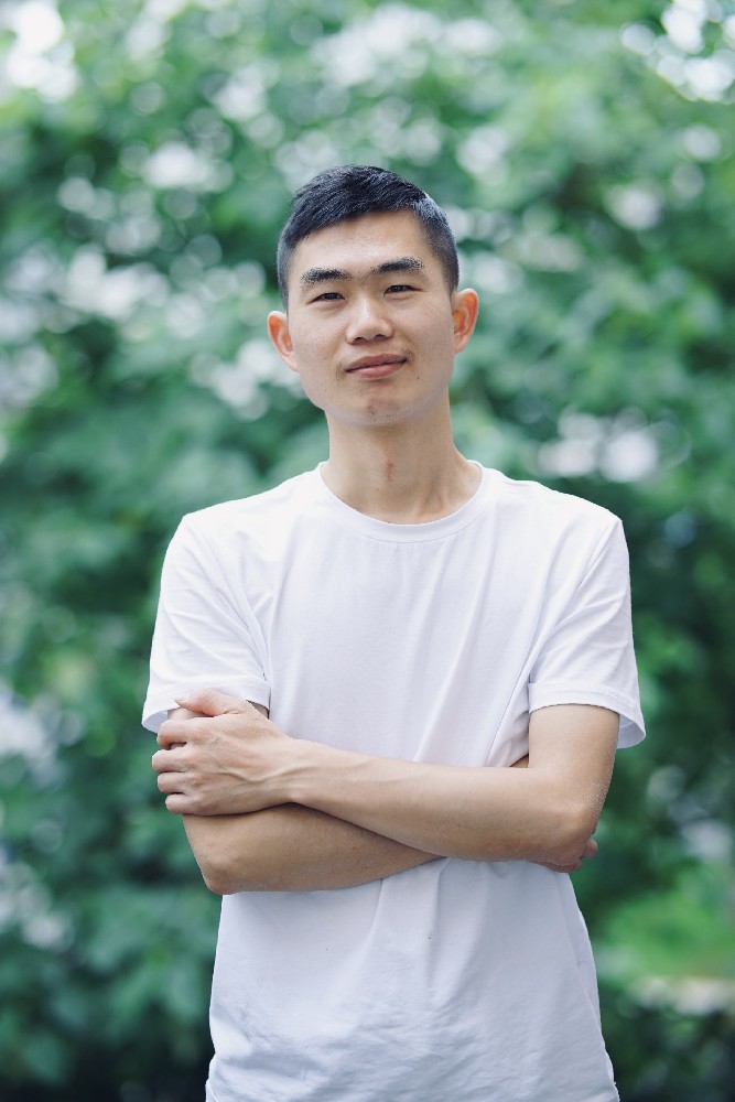 曹國來（國瓷紅葉畫院高級畫師）